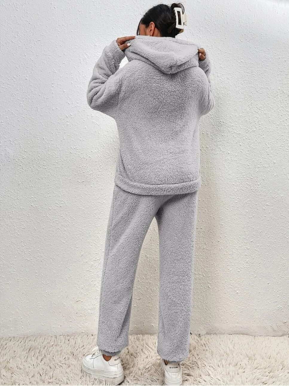 Grauer Teddy Hausanzug mit Hoodie und Hose