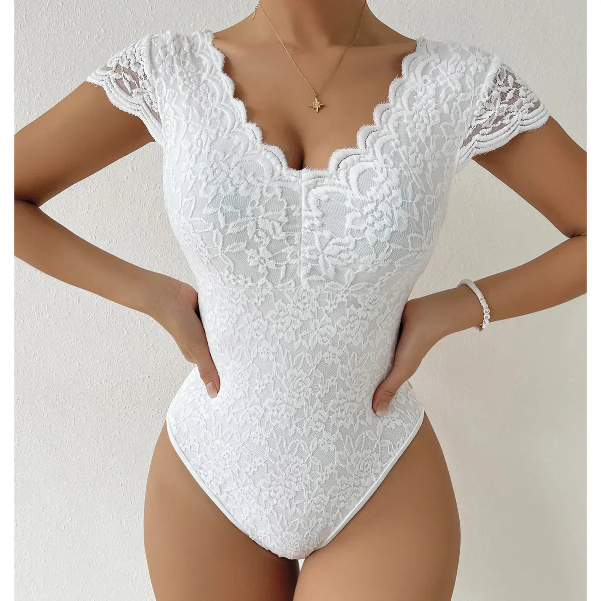 Weiblicher Body mit Langarm Elegant - BerlinGlamour