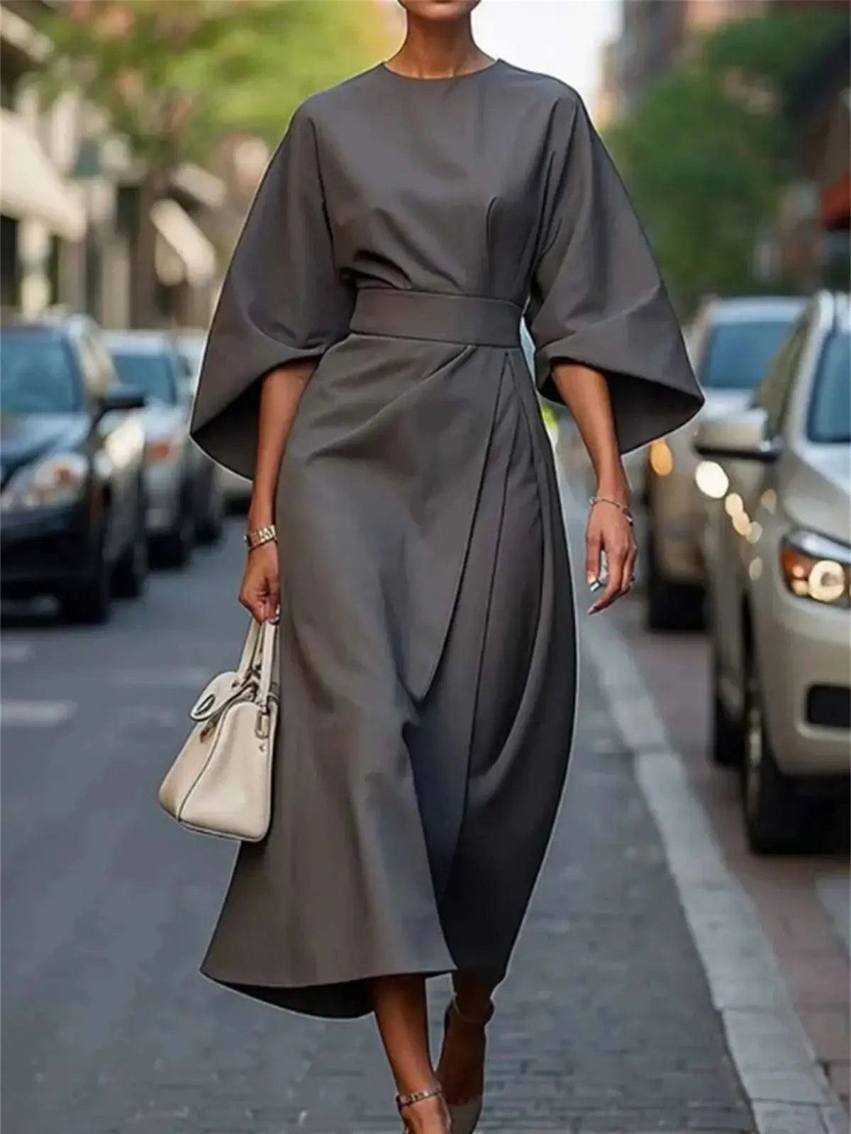 Graues Midi Kleid für Damen – klassisch und elegant