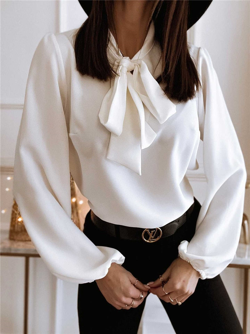 Elegante Damenbluse mit Schleifenkragen und Langarm
