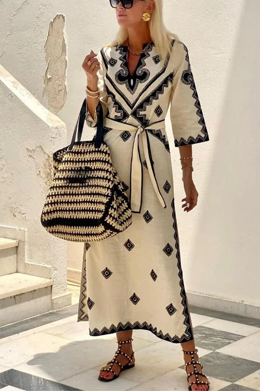 Anna: Ein antikes Leinenkleid