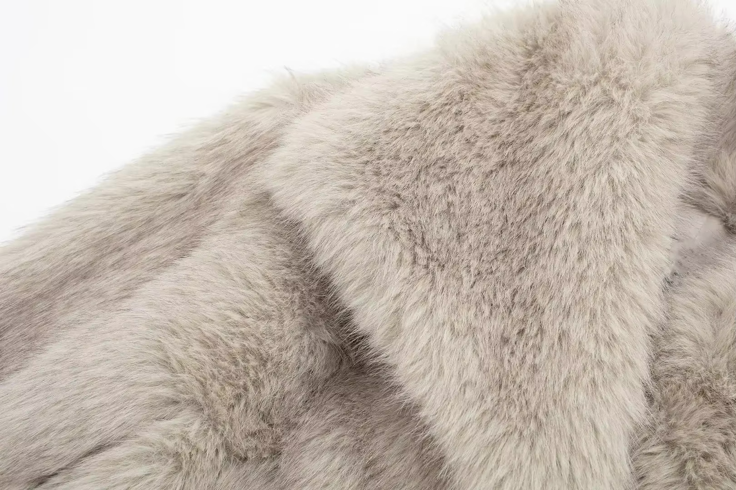 VelvetFur Damen Wintermantel Faux Fur Luxus