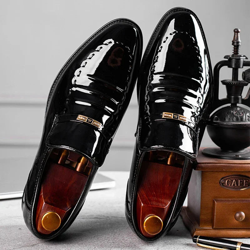 Elegante Lackslipper Schwarz Formell Business