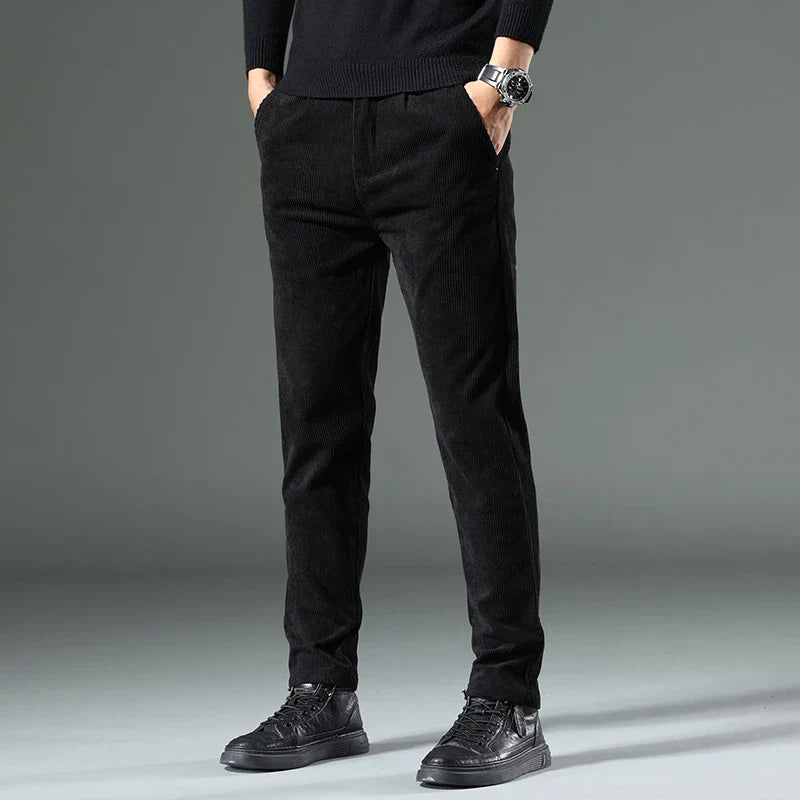 Schwarze Chino Hose Modern Slim Fit - BerlinGlamour