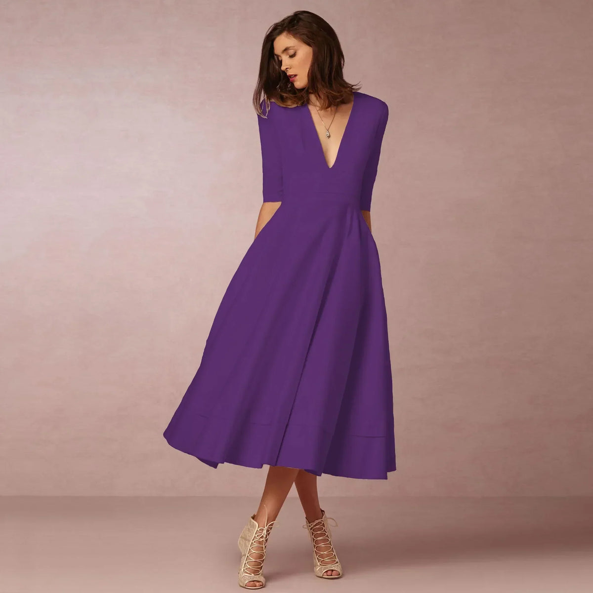 Ulanna: Glamouröse, elegante Prinzessinnenkleider für Damen – BerlinGlamour