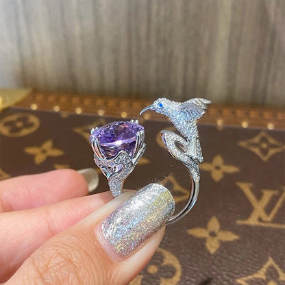 Edelstein Ring mit Hummingbird Motiv Elegant