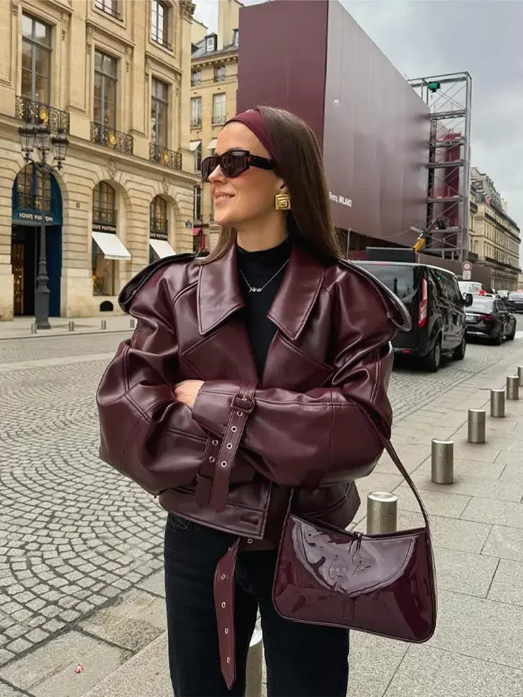 Aurian Damen Kurzjacke aus Leder - schmal geschnitten