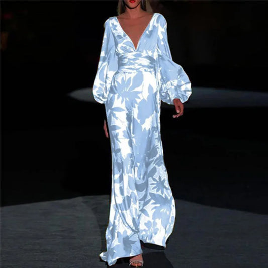 Elegantes V-Ausschnitt Kleid von Julia