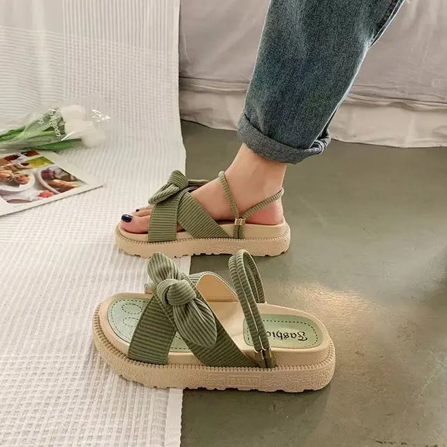 Komfortable und stylische orthopädische Sandalen für Frauen mit Hallux Valgus