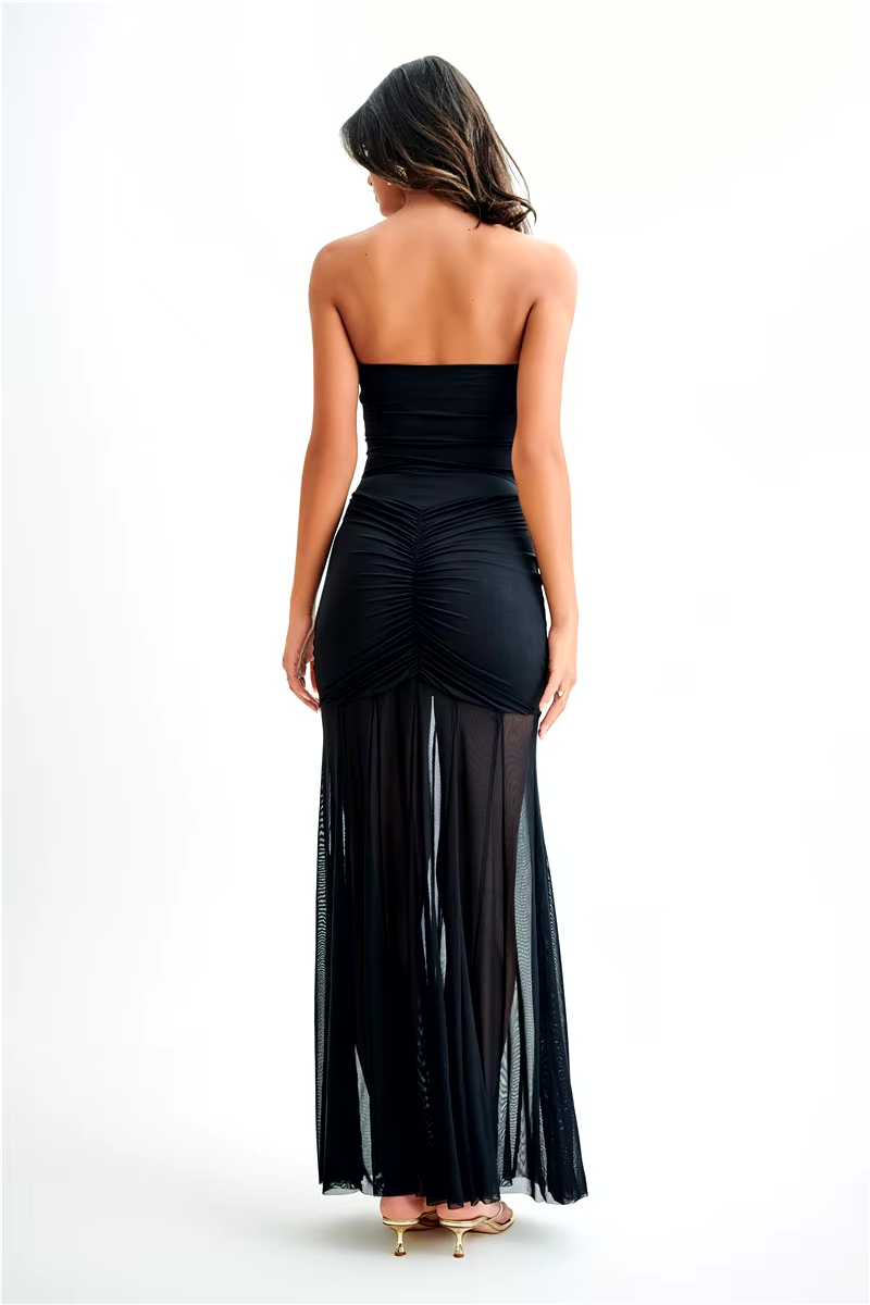 Elegantes Maxi-Kleid mit Off-Shoulder Mesh und figurbetontem Schnitt