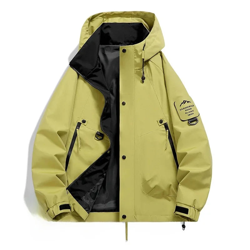 Herren Outdoor-Jacke mit Kapuze und Reißverschluss - BerlinGlamour