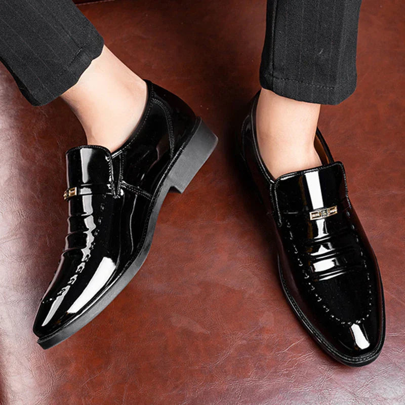 Elegante Lackslipper Schwarz Formell Business