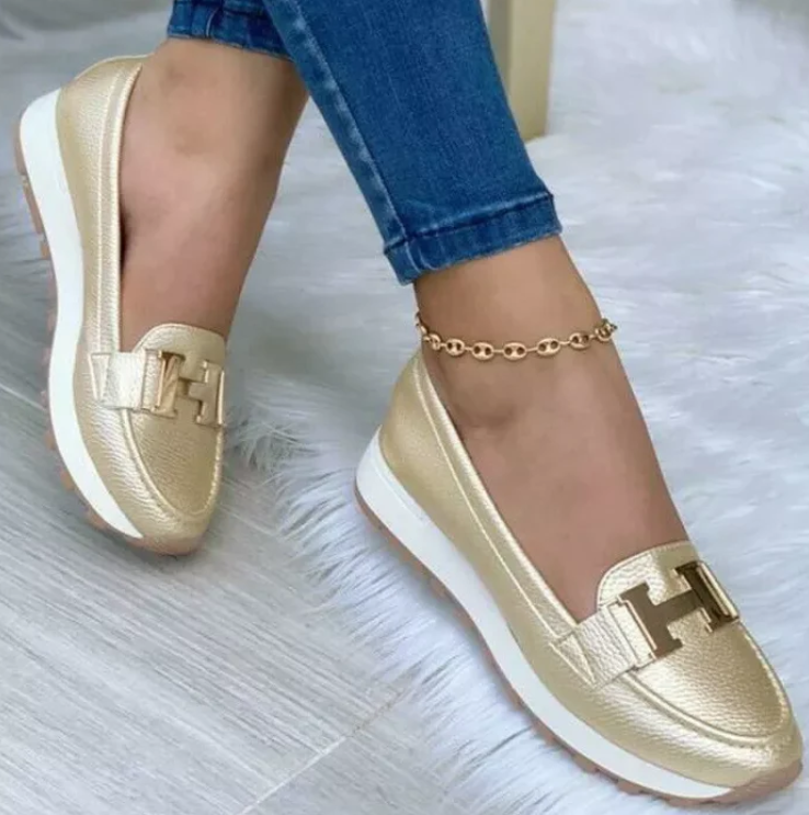 Schicke orthopädische Schuhe für Damen