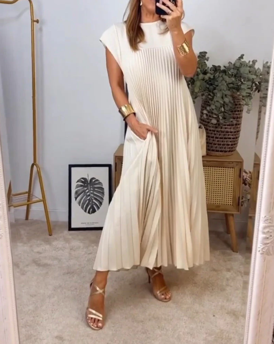 Ärmelloses Midikleid Beige Plissiert Mit Taschen - BerlinGlamour