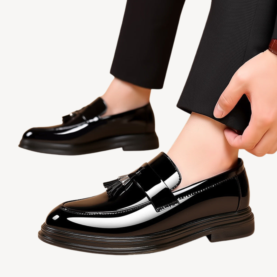 Schwarze orthopädische Loafer mit Quaste für Herren | Loravelle 1