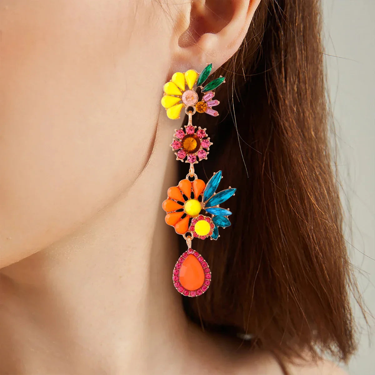Bunte Blumen Ohrringe mit Steinen Statement Schmuck - BerlinGlamour