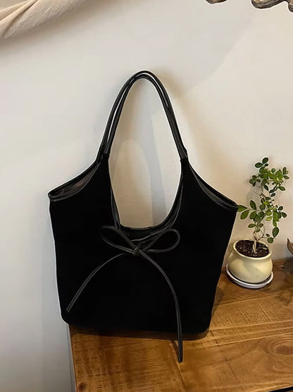 Elegante Lederschultertasche Schwarz Suède