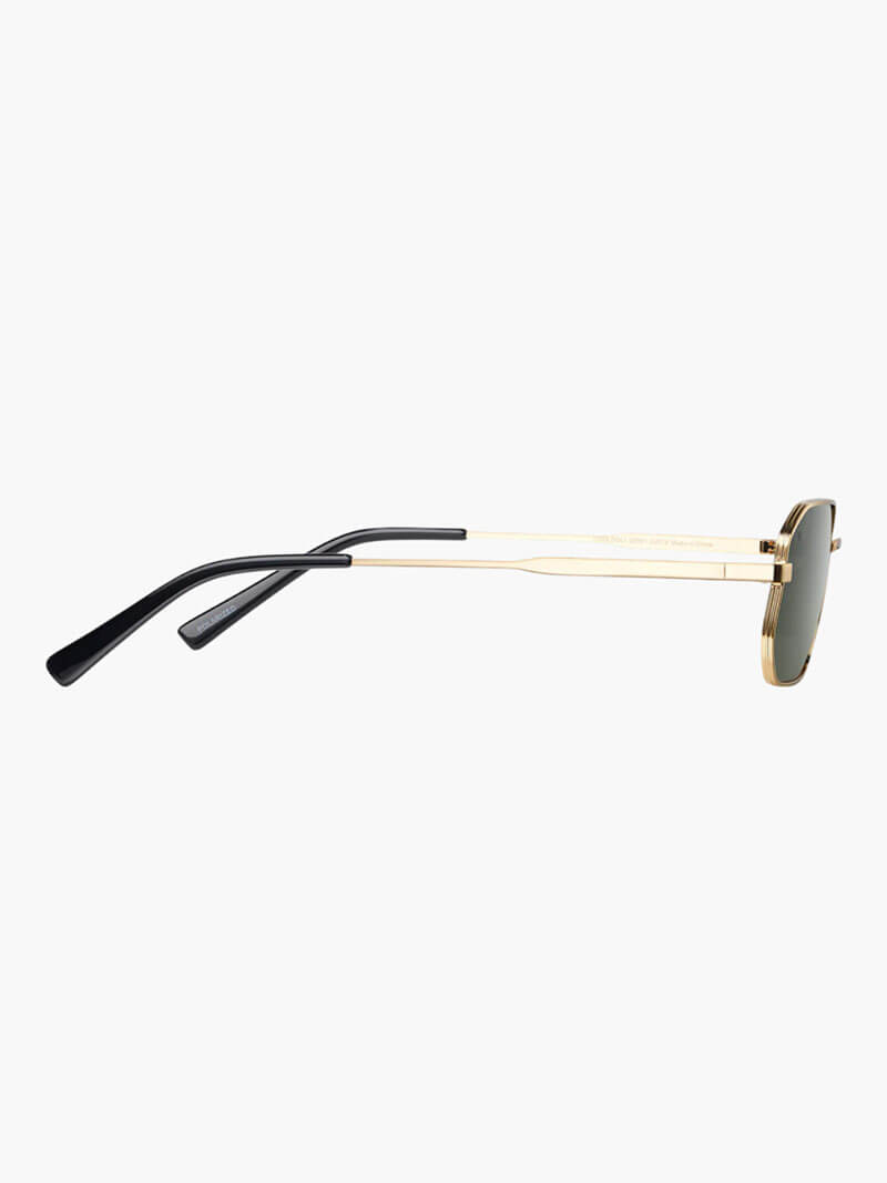 Trendige Sonnenbrille mit Spiegelglas