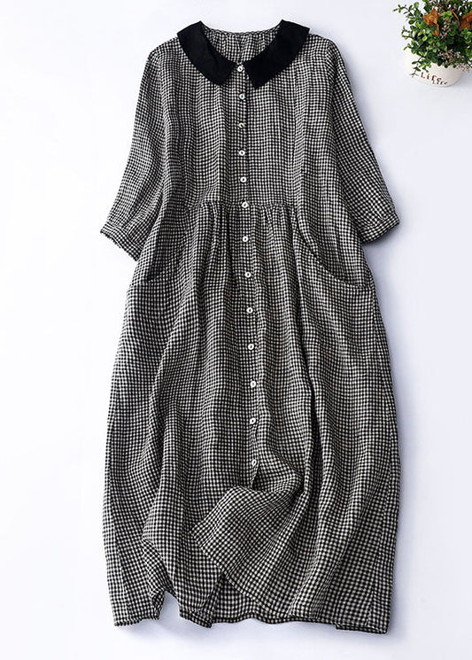 Schwarz kariertes Kleid mit Peter-Pan-Kragen von Svetlana