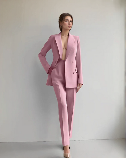 Damenschuhe passen nicht zum Anzug, also bleibt es ein Anzug. 
Maßgeschneiderter Damenanzug Elegant Blazer Hosen Set