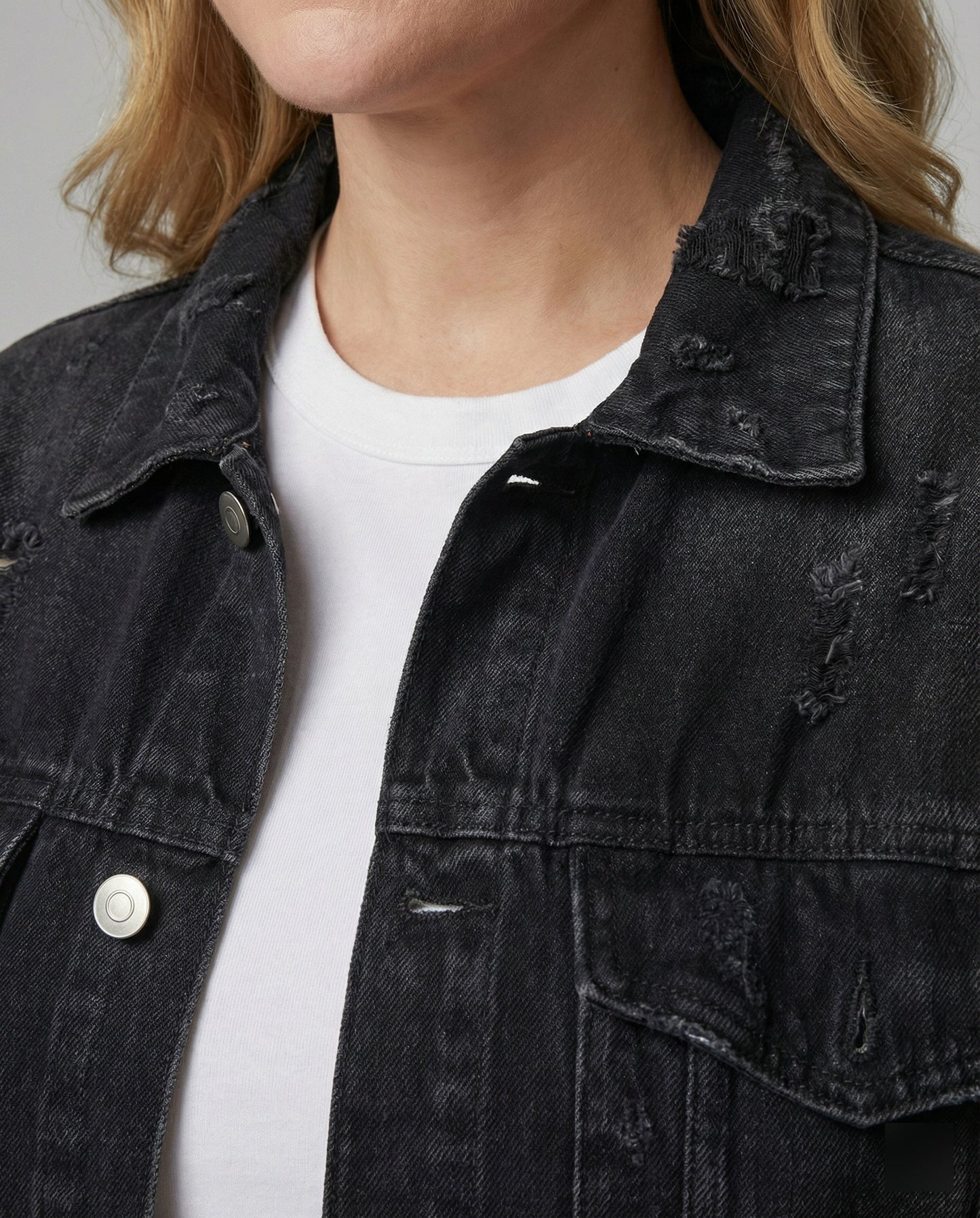 Retro Jeansjacke mit Fransen und Metallknöpfen