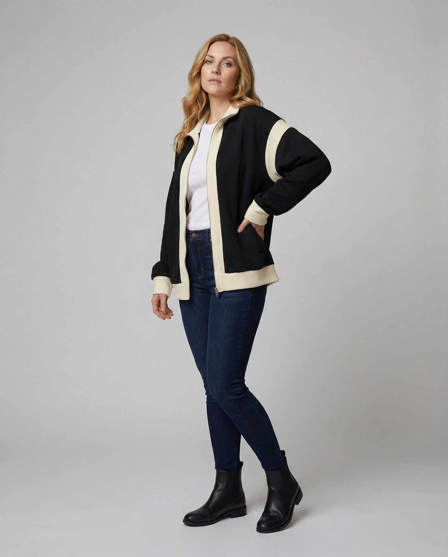 Strickjacke Bomber Style Weit Geschnitten mit Stehkragen - BerlinGlamour