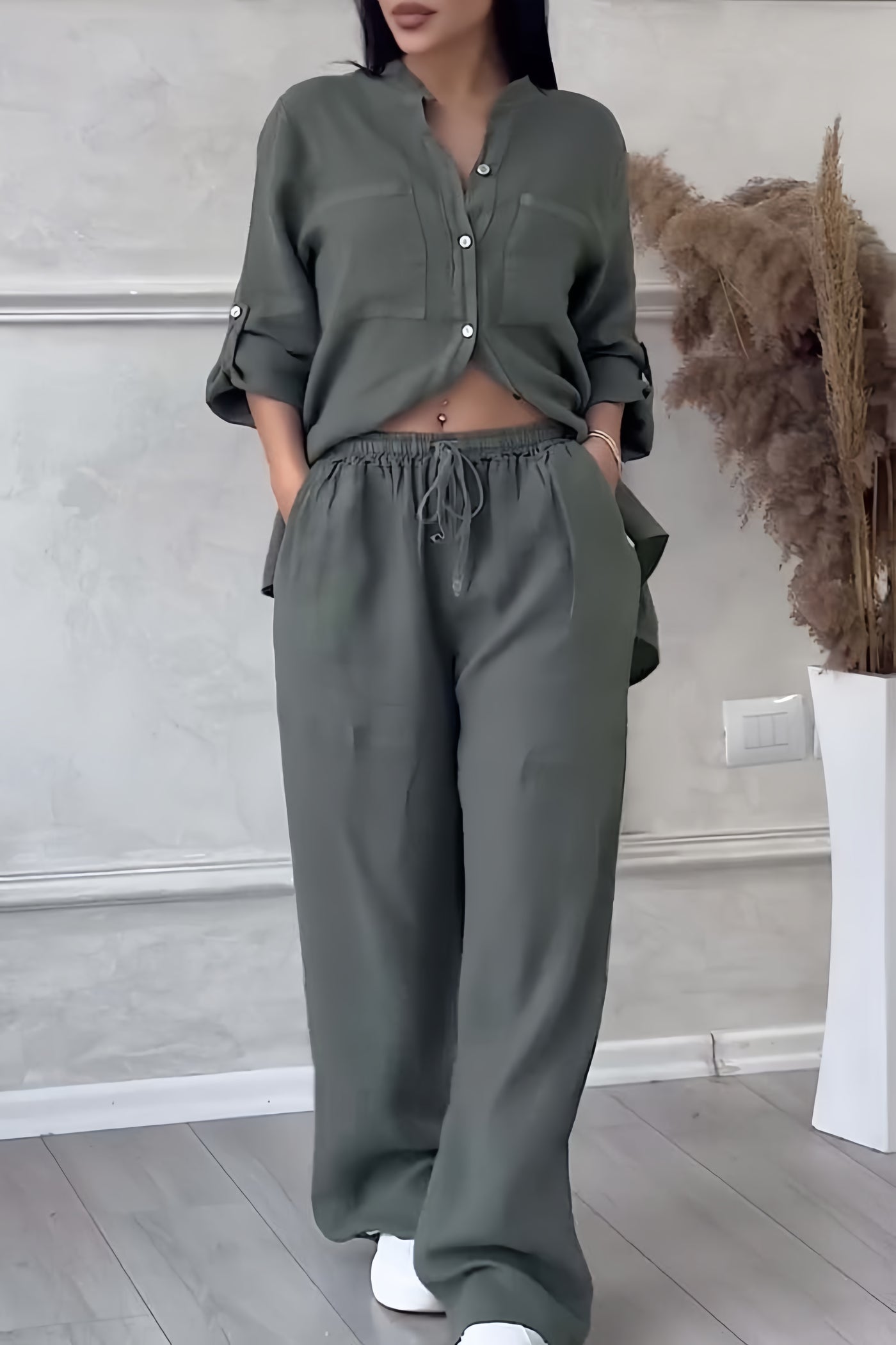 Stilvolles Leinen-Set Elegantes Sommeroutfit Damen