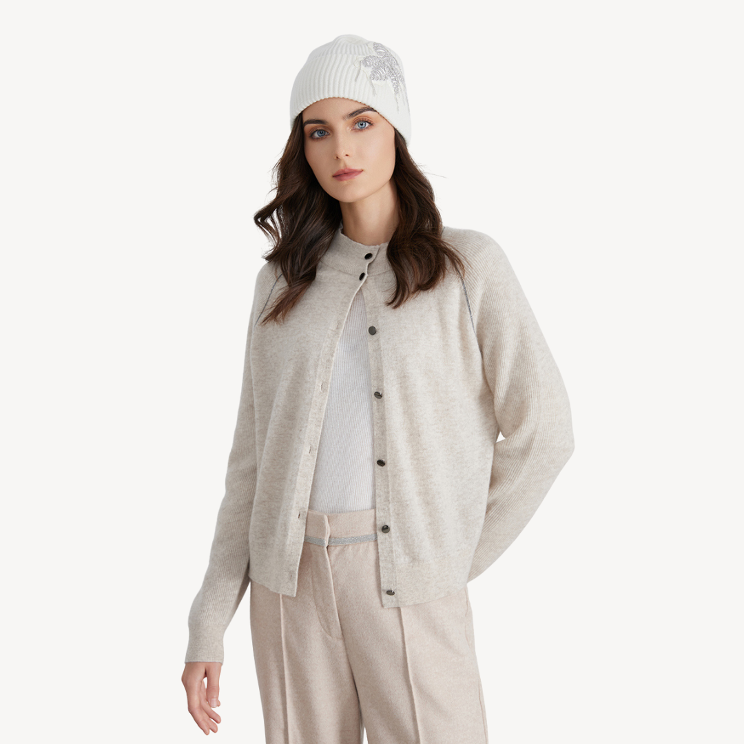 VogeLuxe | Klassische, gemütliche Strickjacke für Damen 3