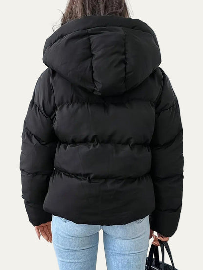 VogeLuxe | Kurze Damen-Steppjacke mit Kapuze 2
