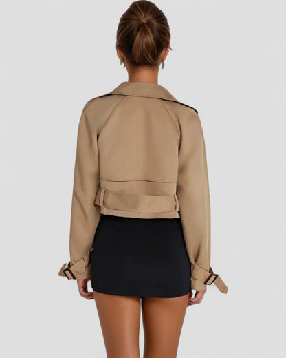 VogeLuxe | Kurzer zweireihiger Trenchcoat für Damen 4