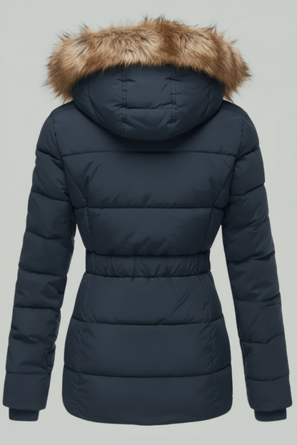 VogeLuxe | Luxuriöse Damen-Steppjacke aus Kunstpelz 4
