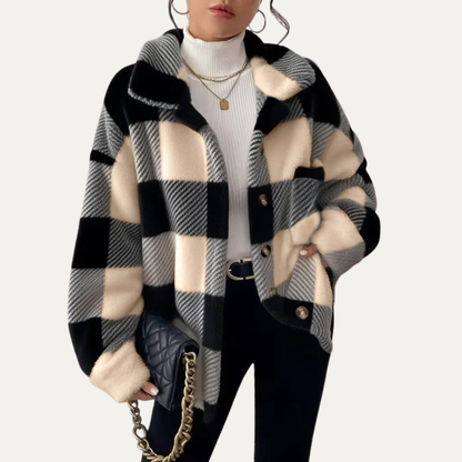 VogeLuxe | Oversized Damen-Shacket mit Karomuster 10
