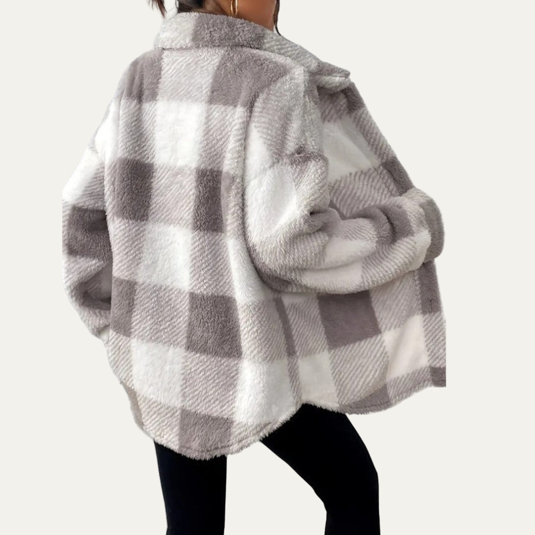VogeLuxe | Oversized Damen-Shacket mit Karomuster 2