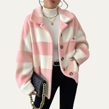 VogeLuxe | Oversized Damen-Shacket mit Karomuster 7
