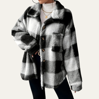 VogeLuxe | Oversized Damen-Shacket mit Karomuster 8