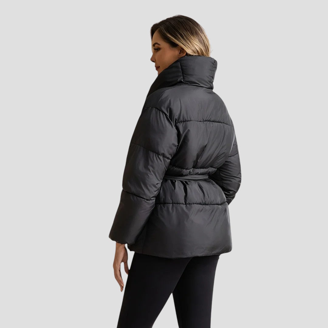 VogeLuxe | Schwarze Bubble-Winterjacke für Damen 1