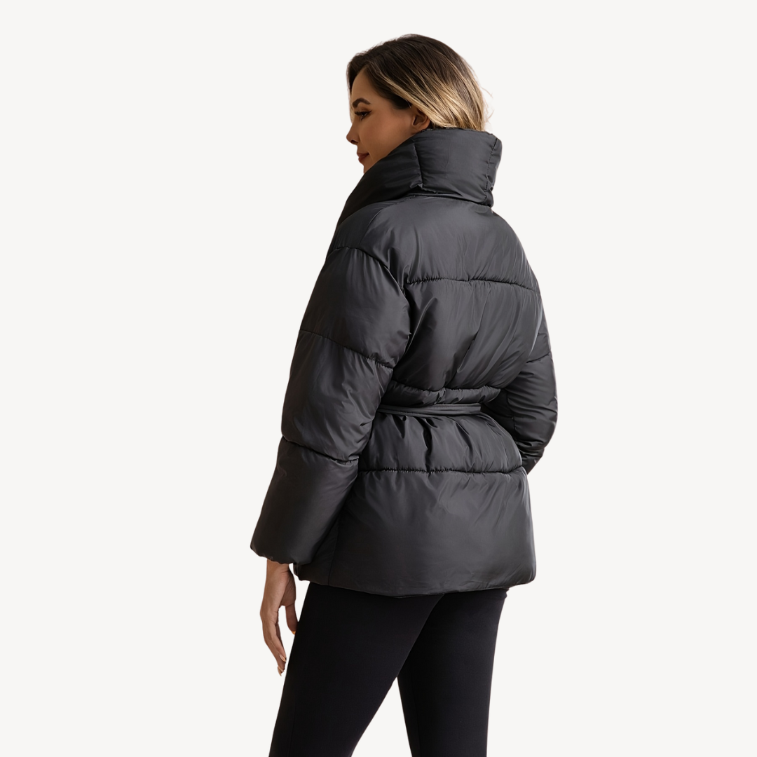 VogeLuxe | Schwarze Pufferjacke für Damen 1