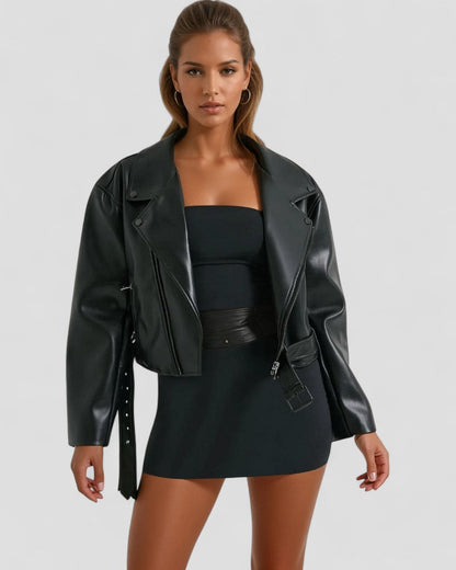 VogeLuxe | Schwarze kurze Lederjacke für Damen 3