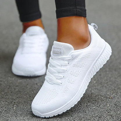 Durchlaufende Sneaker Damen Atmungsaktiv Mesh Schwarz - BerlinGlamour