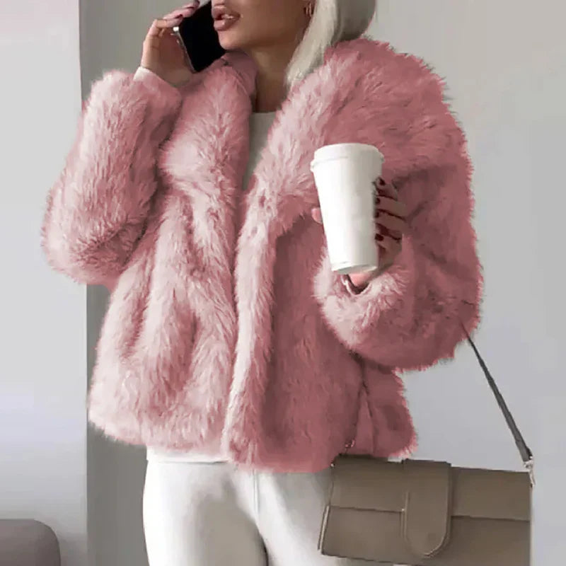 Damen Kurze Winterjacke Kunstfell Warm Modern - BerlinGlamour