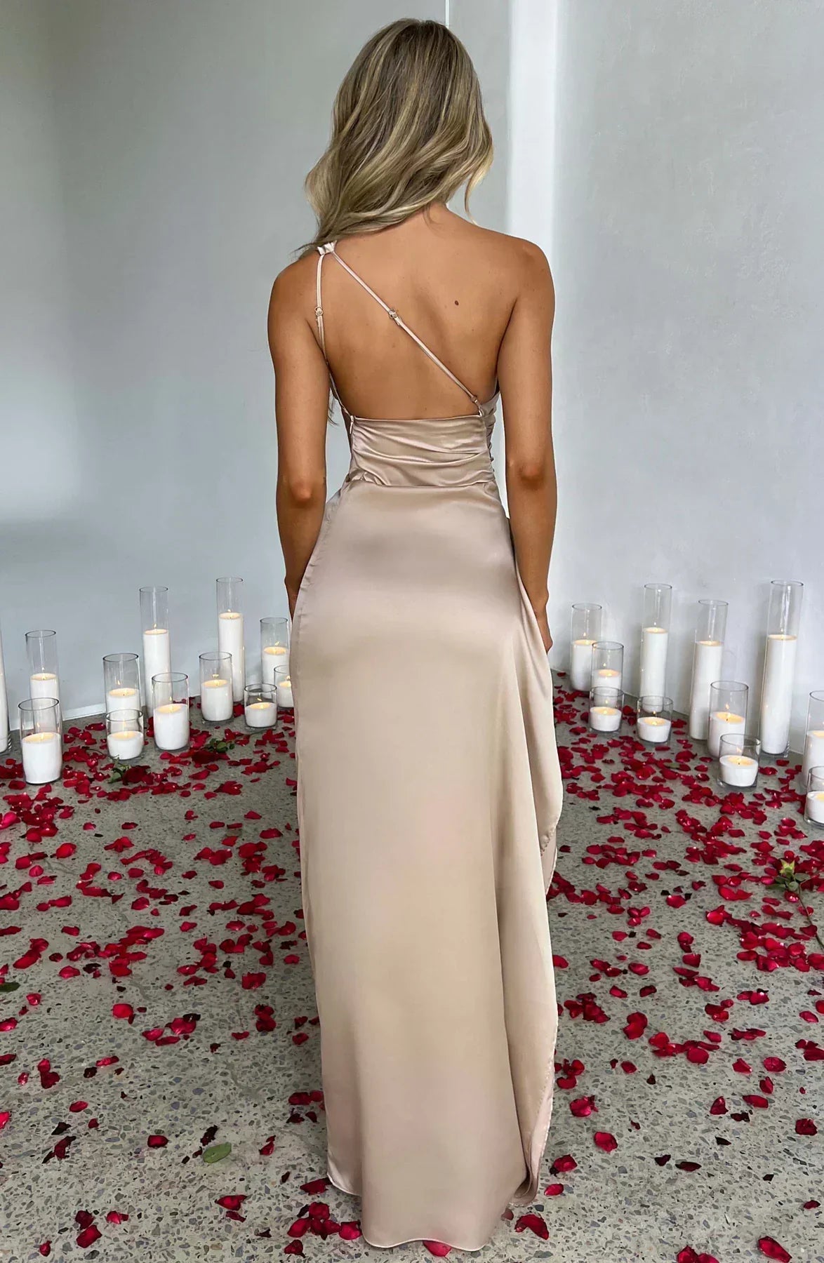 Damen Maxikleid mit Schlitz und Asymmetrischem Ausschnitt