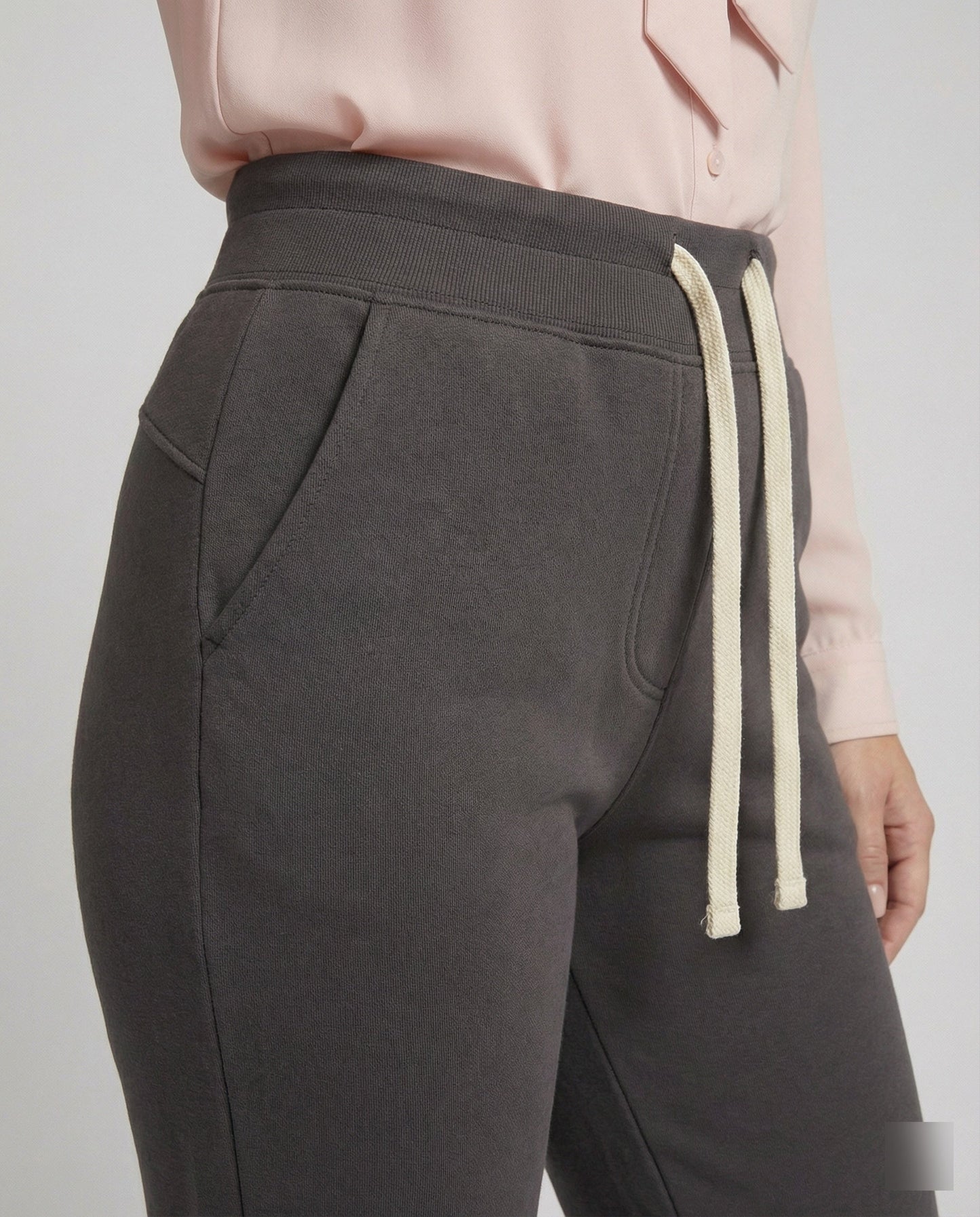 Bequeme Jogginghose mit Relax-Fit Grau
