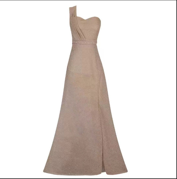 Lydia: Ärmelloses One-Shoulder-Kleid mit Bronzing-Effekt und Beinschlitz