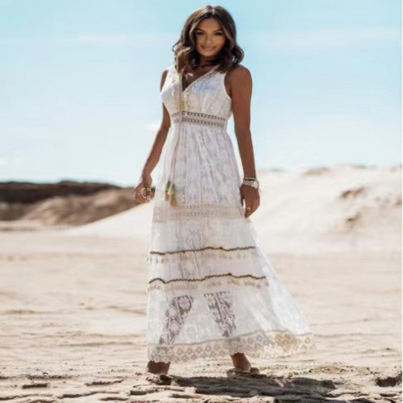 BerlinGlamour Maxikleid mit Spitze und Cut-out