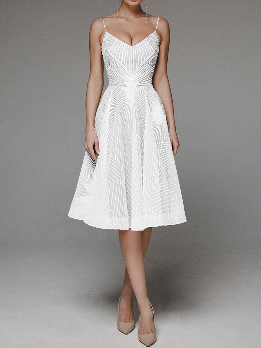 BerlinGlamour Sommerkleid mit Stickerei und Trägern