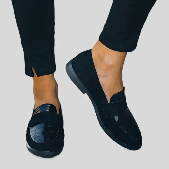 Schwarze Stiletto Schuhe Glänzend Mit Muster Design - BerlinGlamour