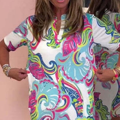 Kurzes bedrucktes Kleid von BerlinGlamour mit weitem Schnitt