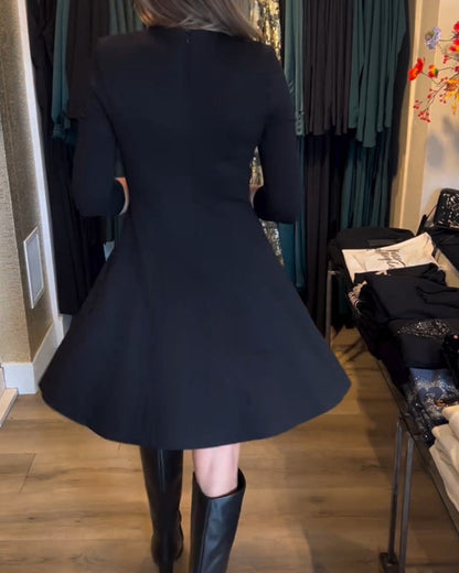 Elegantes Damenkleid mit Reißverschluss Modern