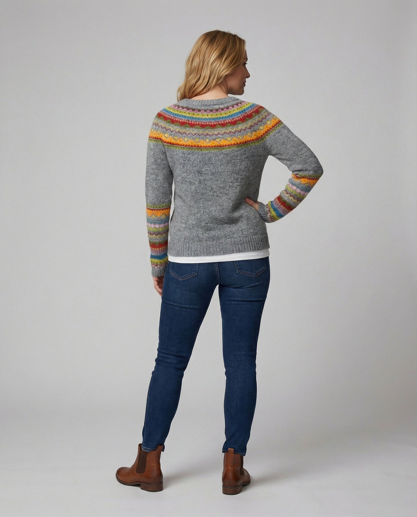 Eleganter Frauenpullover Klassisch Modern