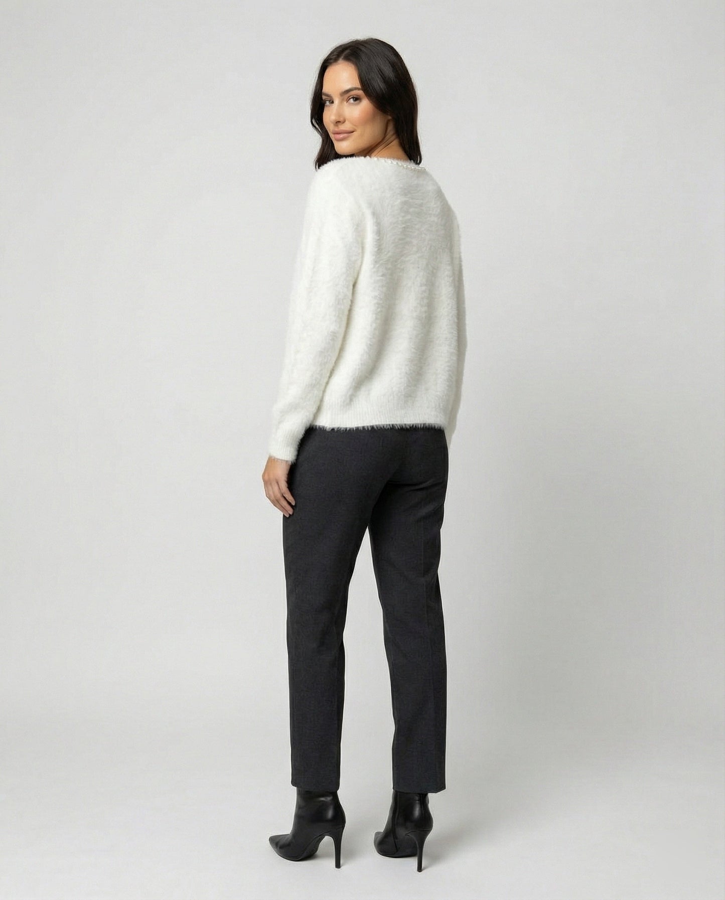 Damen Strickjacke Flauschig mit Perlen Verzierung